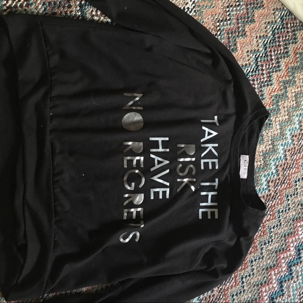 A cropped sweatshirt!!